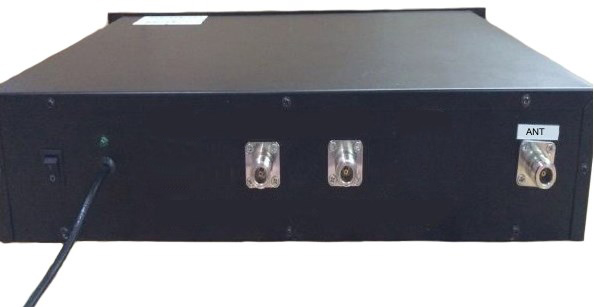 UHF 2-way RX multicoupler, 350-520MHz, 5MHz bandwith.>20dB port isolation.